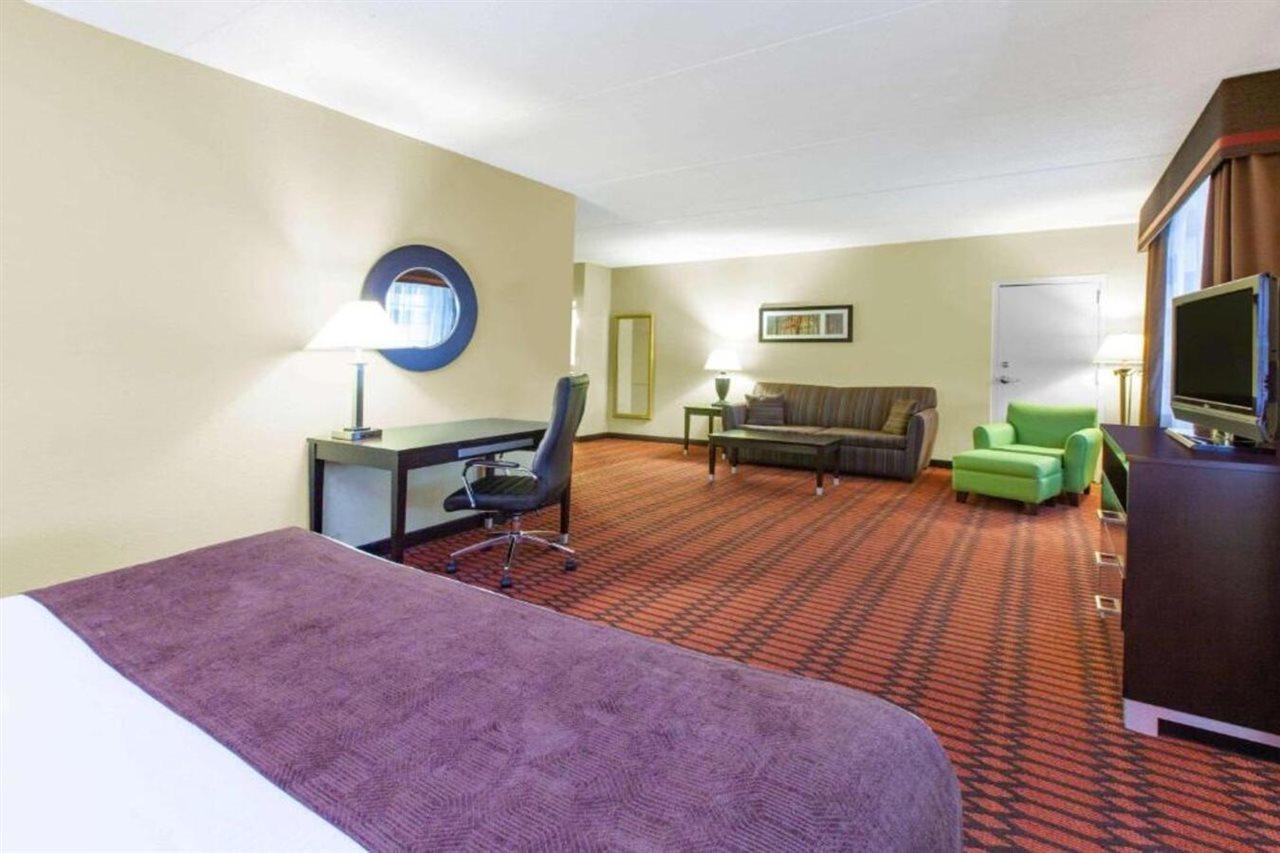 Baymont By Wyndham Harrisburg Otel Dış mekan fotoğraf