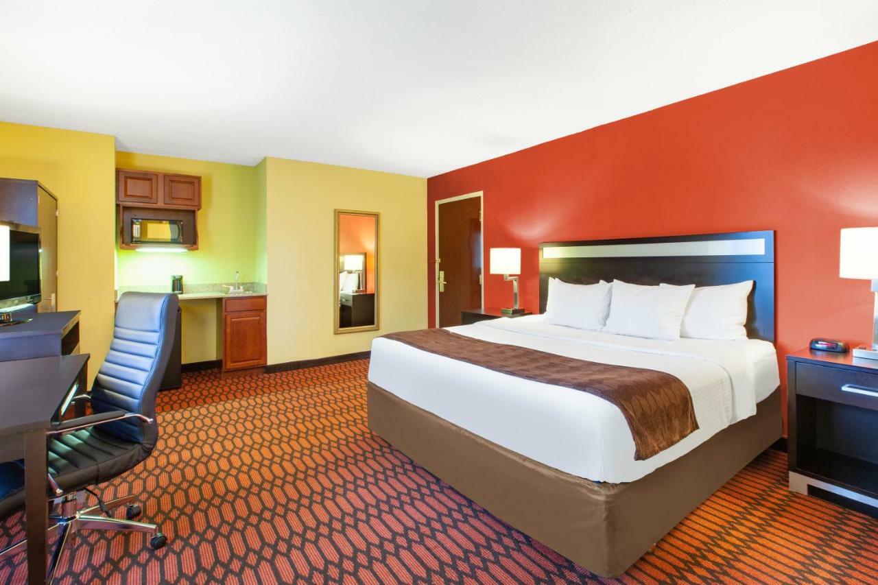 Baymont By Wyndham Harrisburg Otel Dış mekan fotoğraf